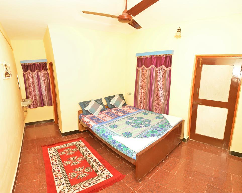 Siva Guest House مهاباليبورام المظهر الخارجي الصورة
